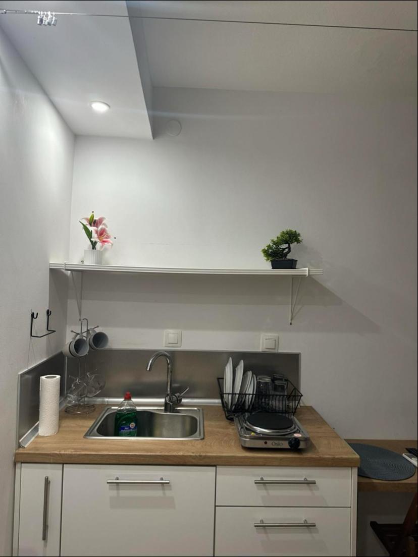סלוניקי Dimitris Center Apartment מראה חיצוני תמונה