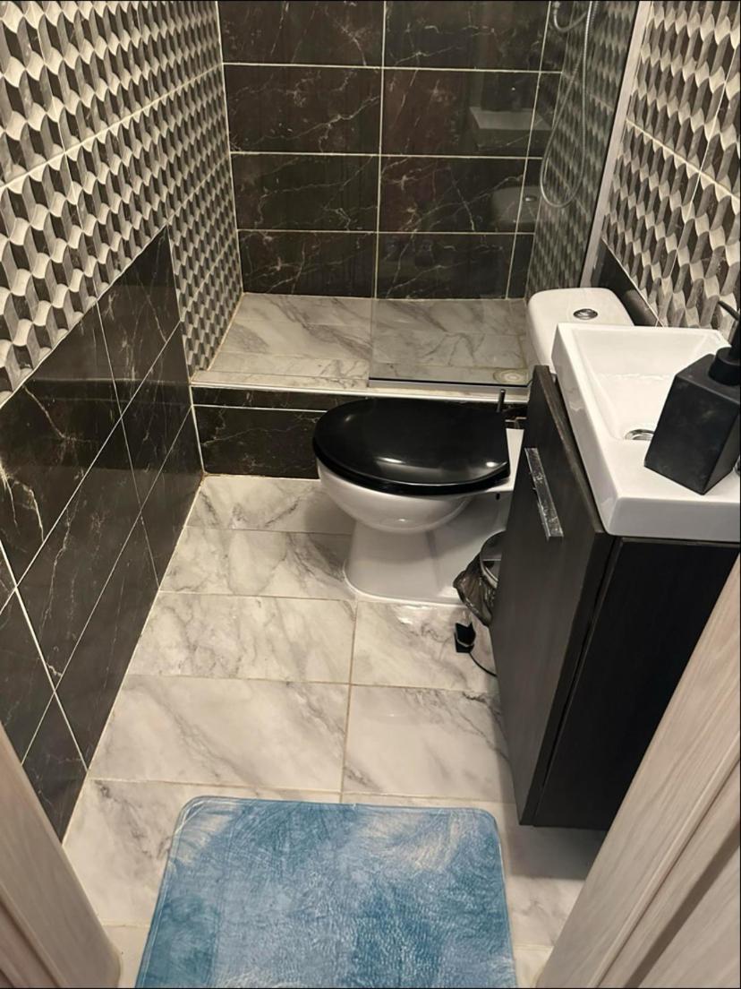 סלוניקי Dimitris Center Apartment מראה חיצוני תמונה